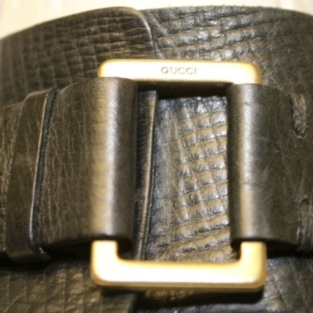 Gucci Slides Womens Size 8.5 B Embossed Leather Buckle Sandals Italy Shoes - Picture 5 of 16